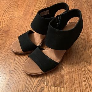 TOMS black Majorca Sandals